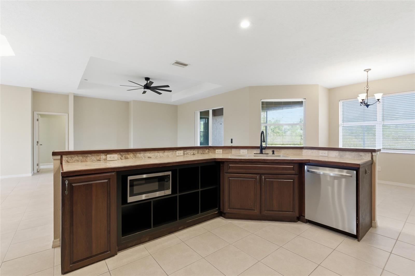 ROTONDA SANDS - Residential