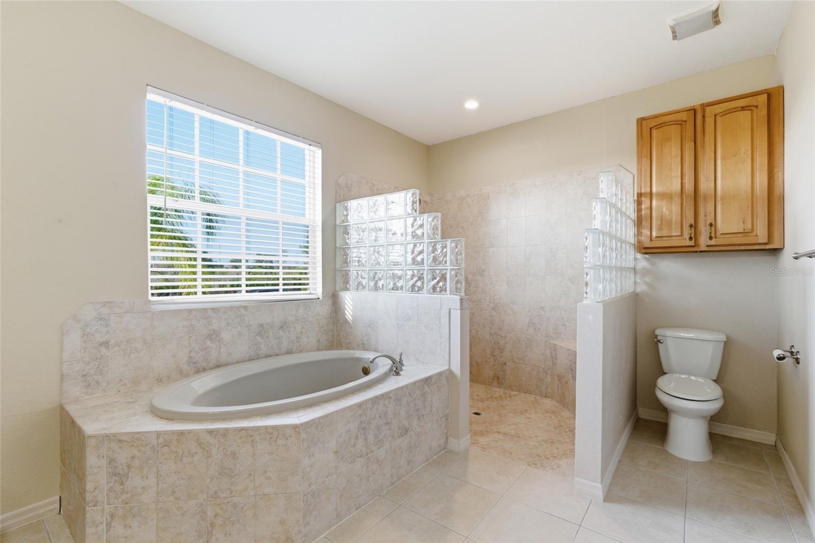 ROTONDA SANDS - Residential