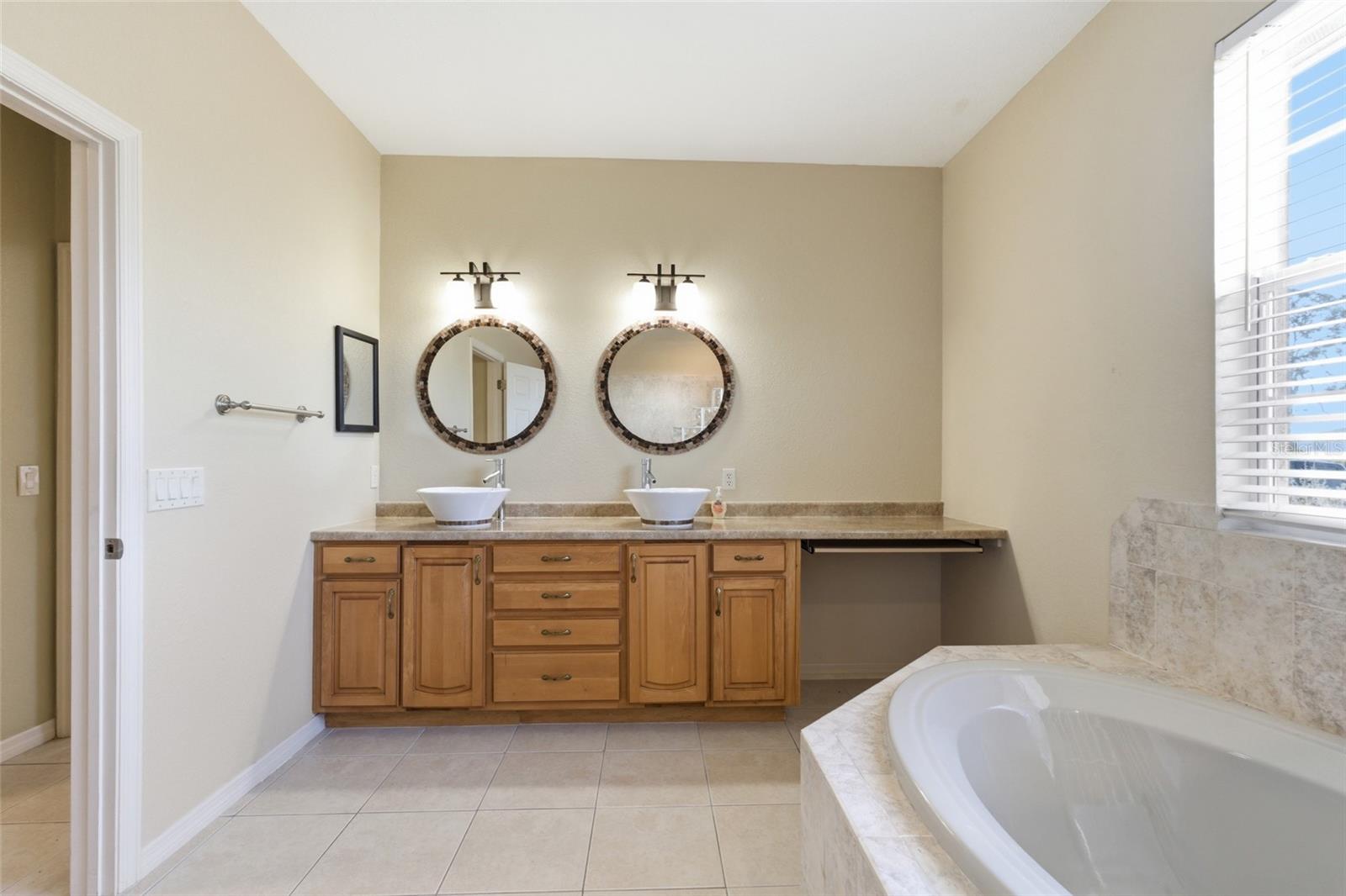 ROTONDA SANDS - Residential