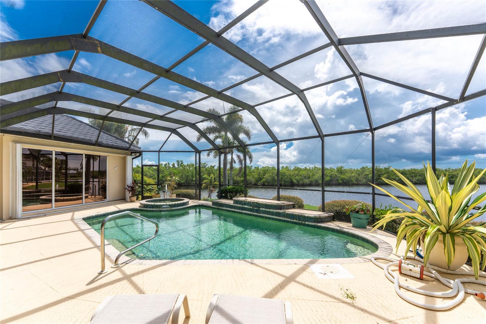 PUNTA GORDA ISLES SEC 12 - Residential