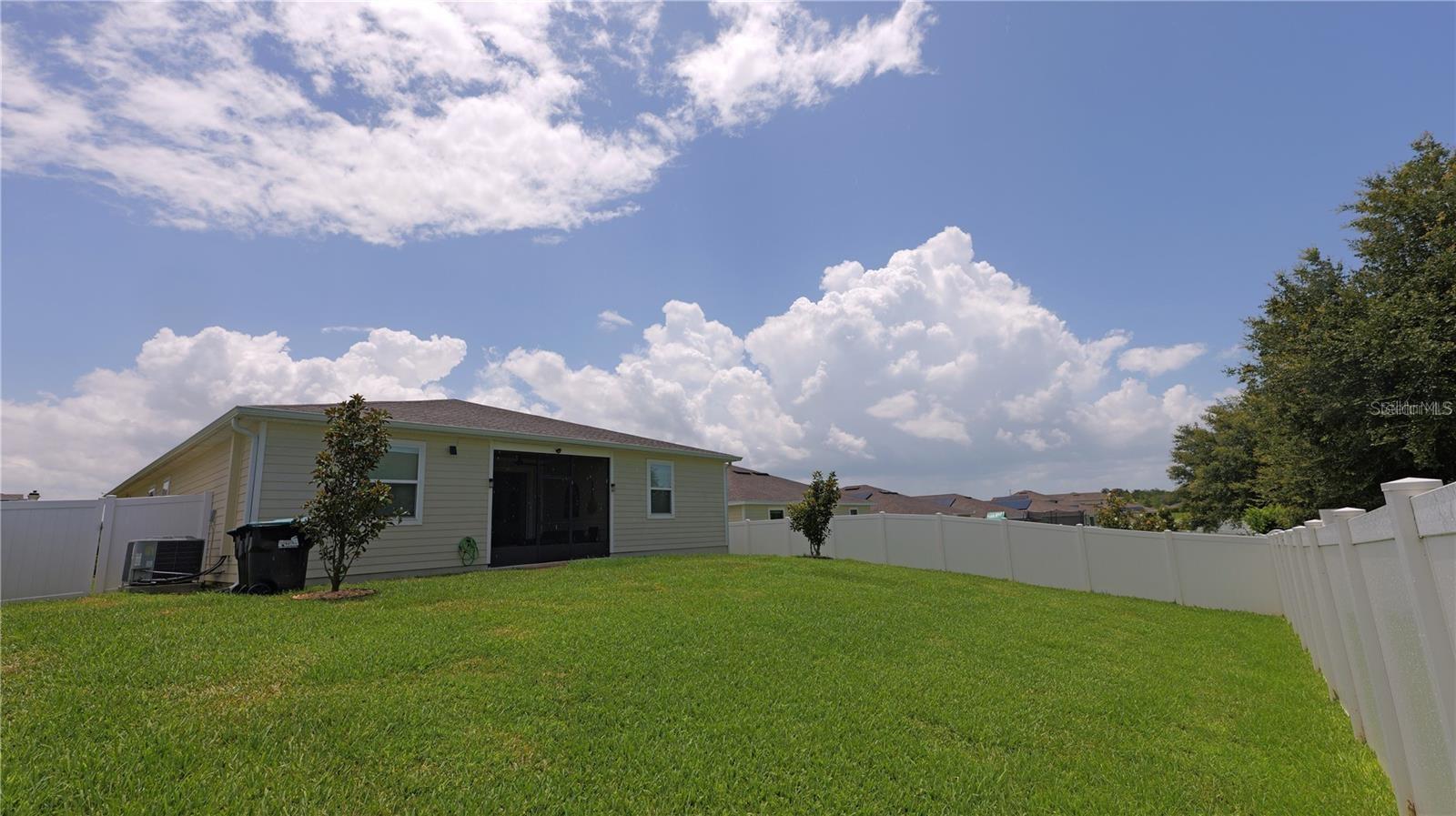 STONEYBROOK HILLS - Residential Lease