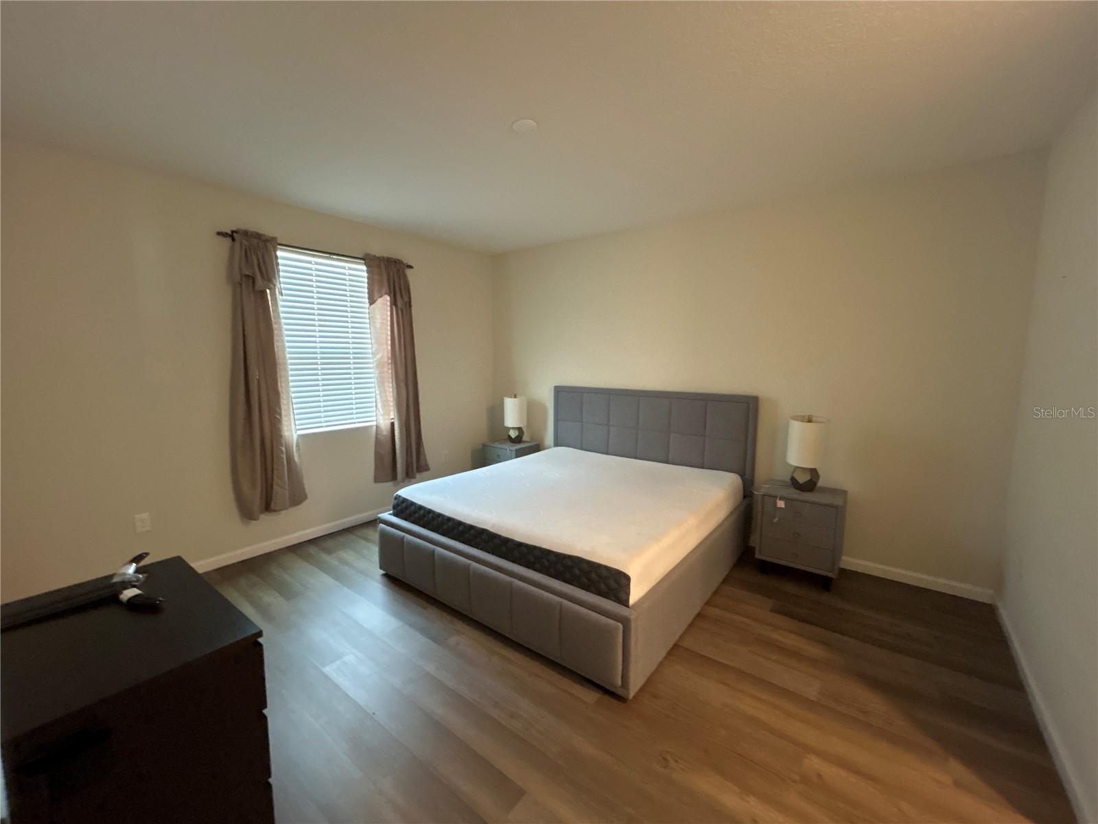 STONEYBROOK HILLS - Residential Lease