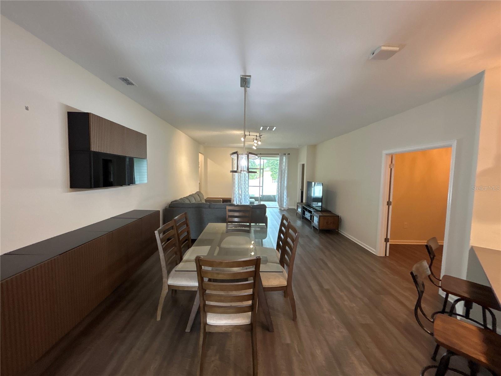 STONEYBROOK HILLS - Residential Lease