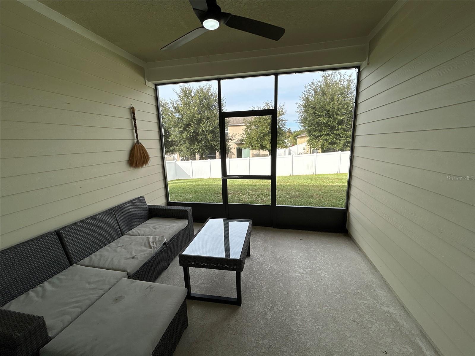 STONEYBROOK HILLS - Residential Lease