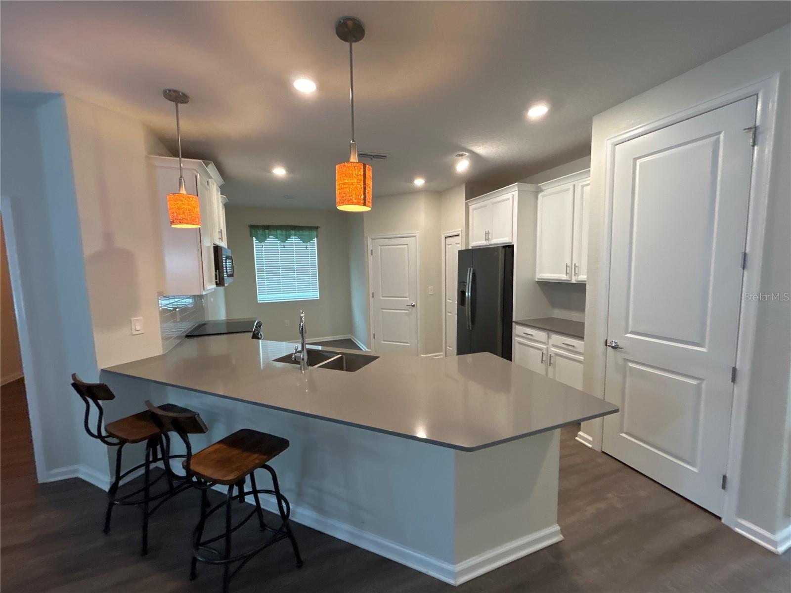 STONEYBROOK HILLS - Residential Lease