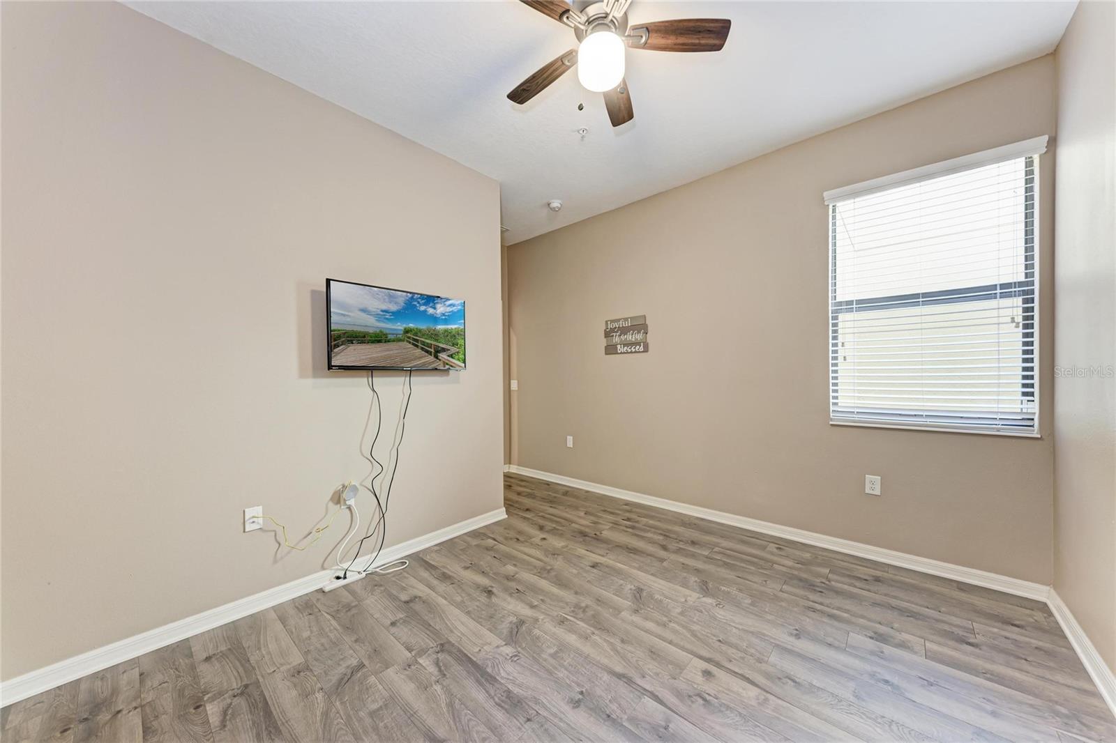 PALMA SOLA TRACE - Residential