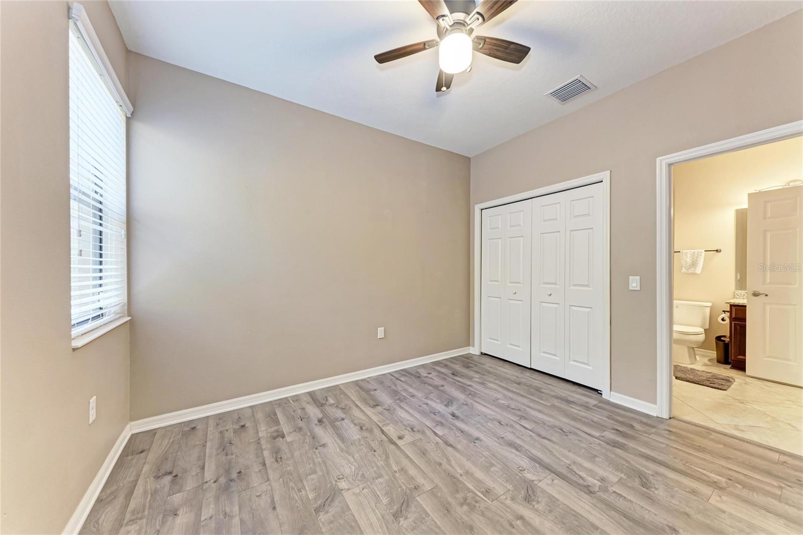 PALMA SOLA TRACE - Residential