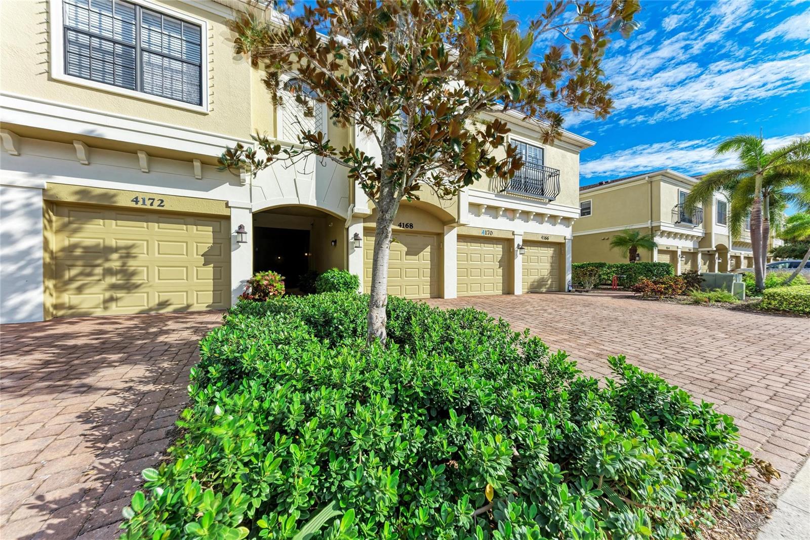 4168 OVERTURE CIRCLE