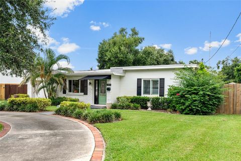 Photo of 2825 Mulford Avenue, Winter Park, FL 32789 (MLS # O6343187) Photo of 2825 Mulford Avenue, Winter Park, FL 32789 (MLS # O6343187)