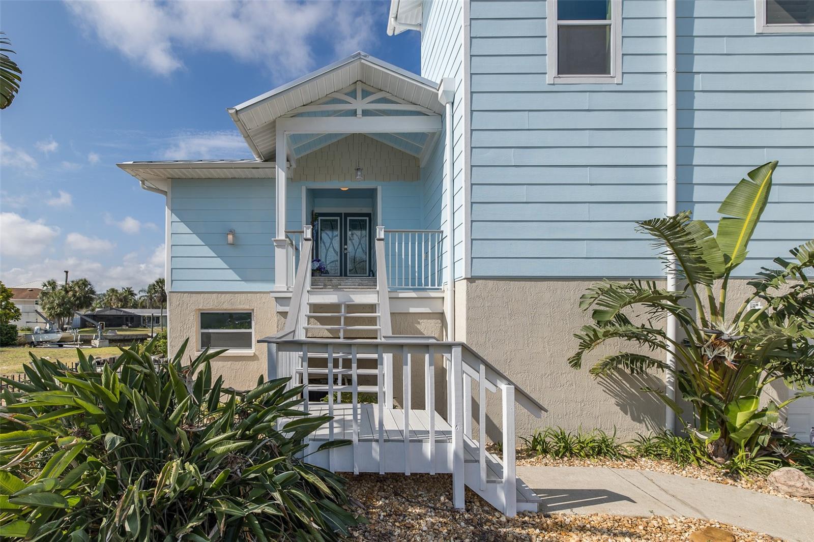 5040 WATERSIDE DRIVE
