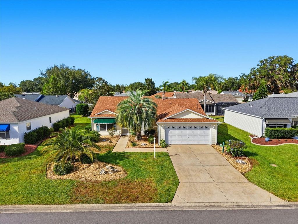 Photo of 17985 SE 92nd Amory Avenue, The Villages, FL 32162 (MLS # G5104494)