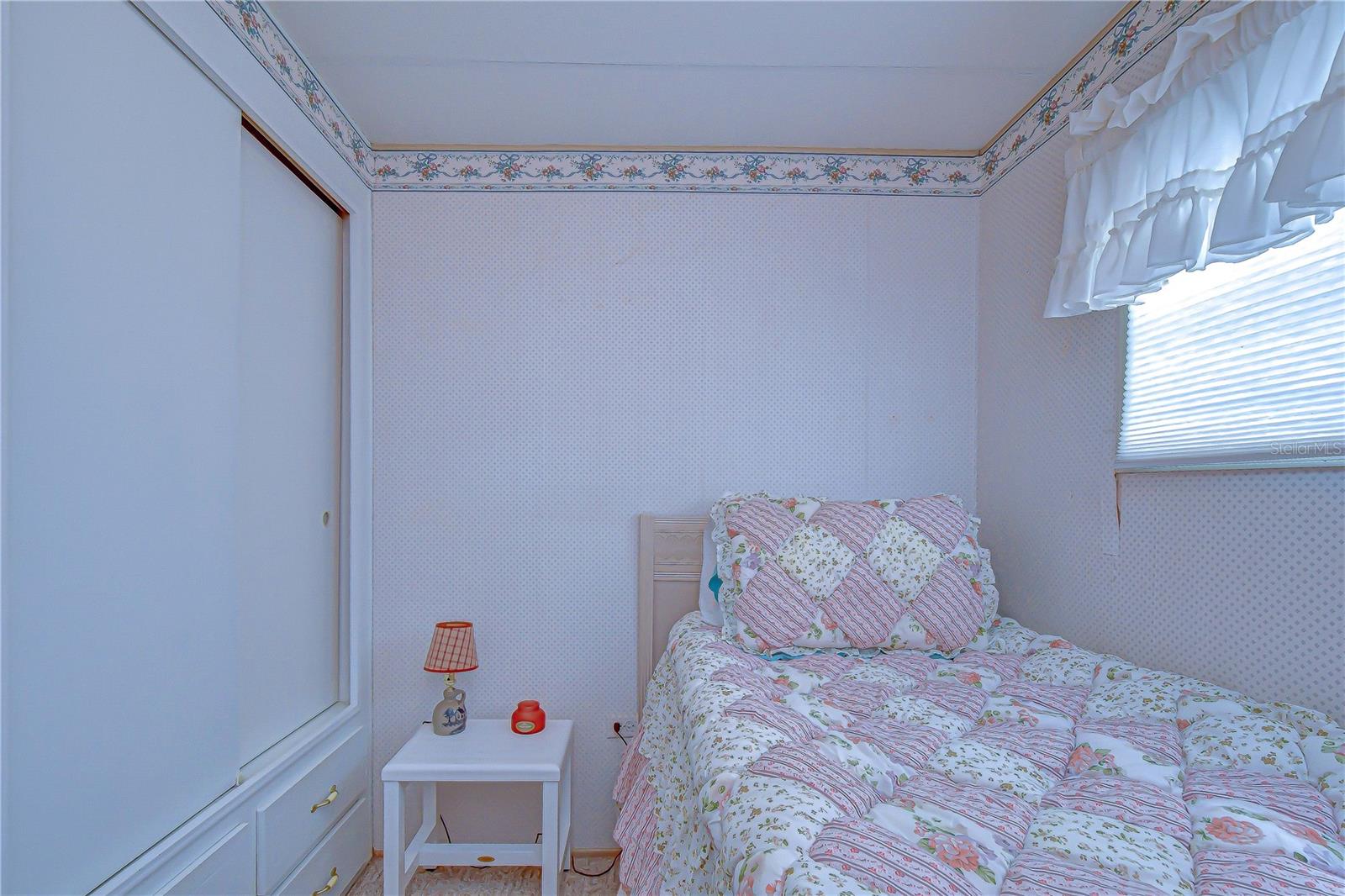 SLEEPY HOLLOW MOBILE ESTATES - Residential