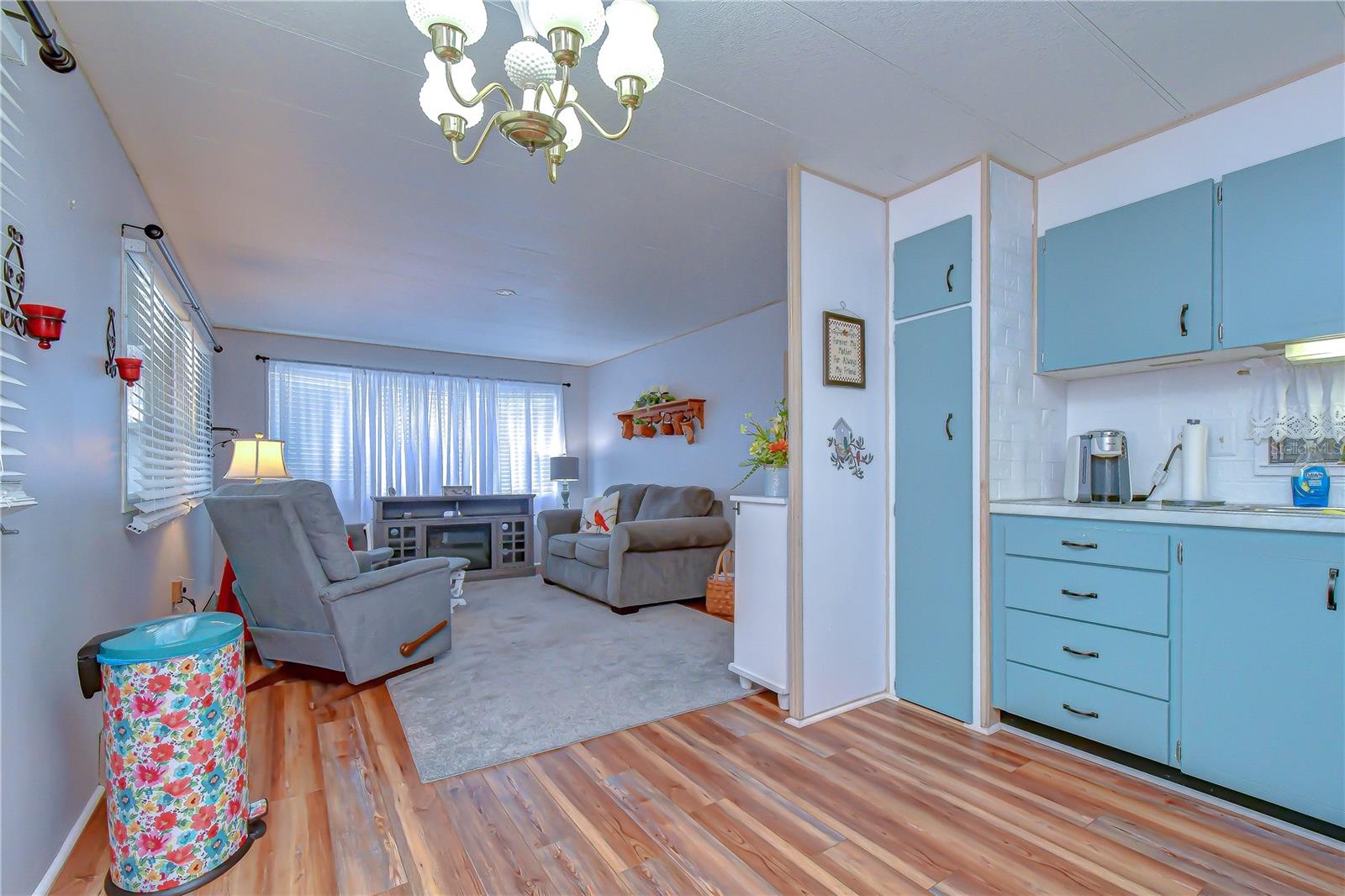 SLEEPY HOLLOW MOBILE ESTATES - Residential