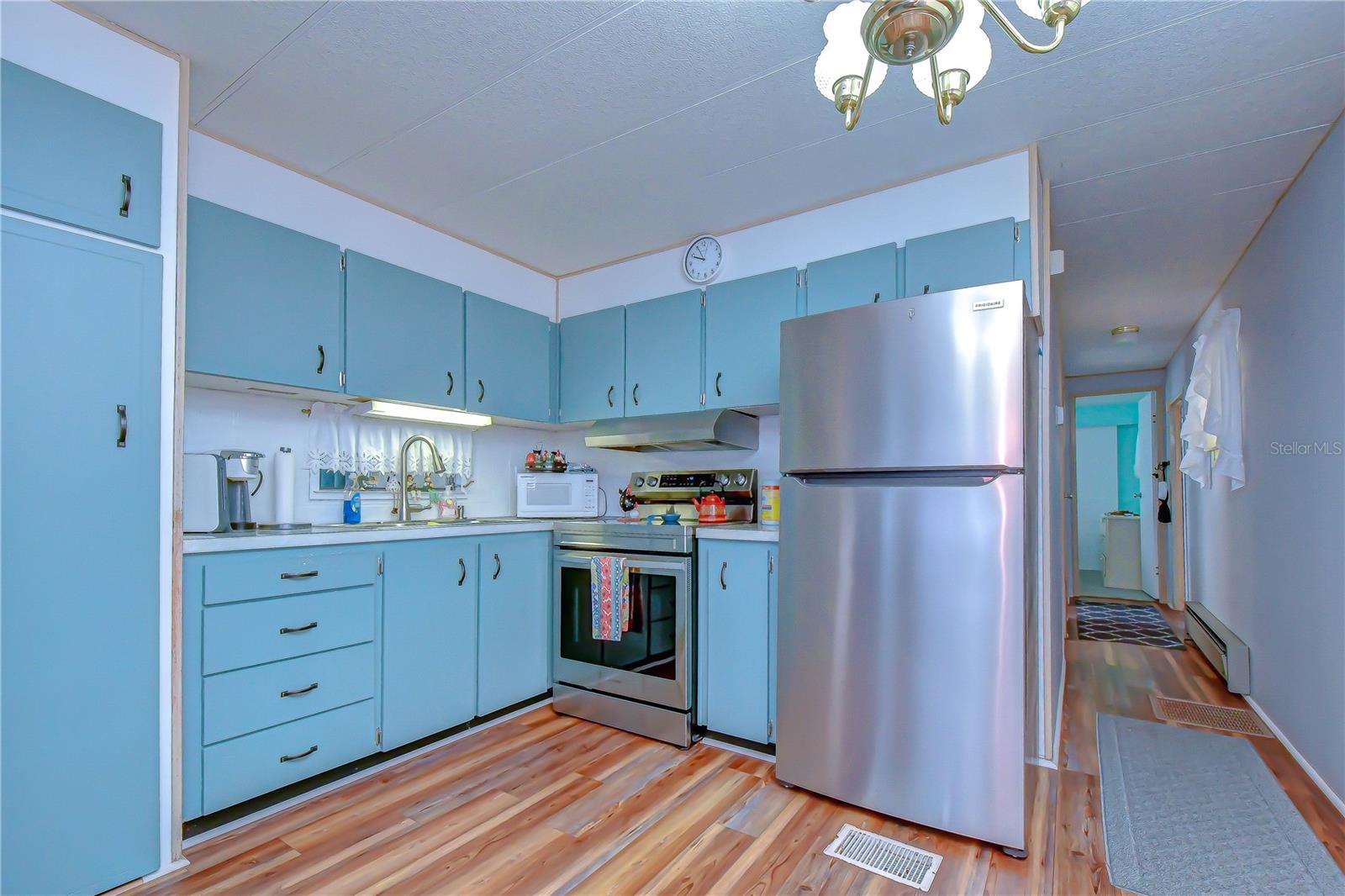 SLEEPY HOLLOW MOBILE ESTATES - Residential