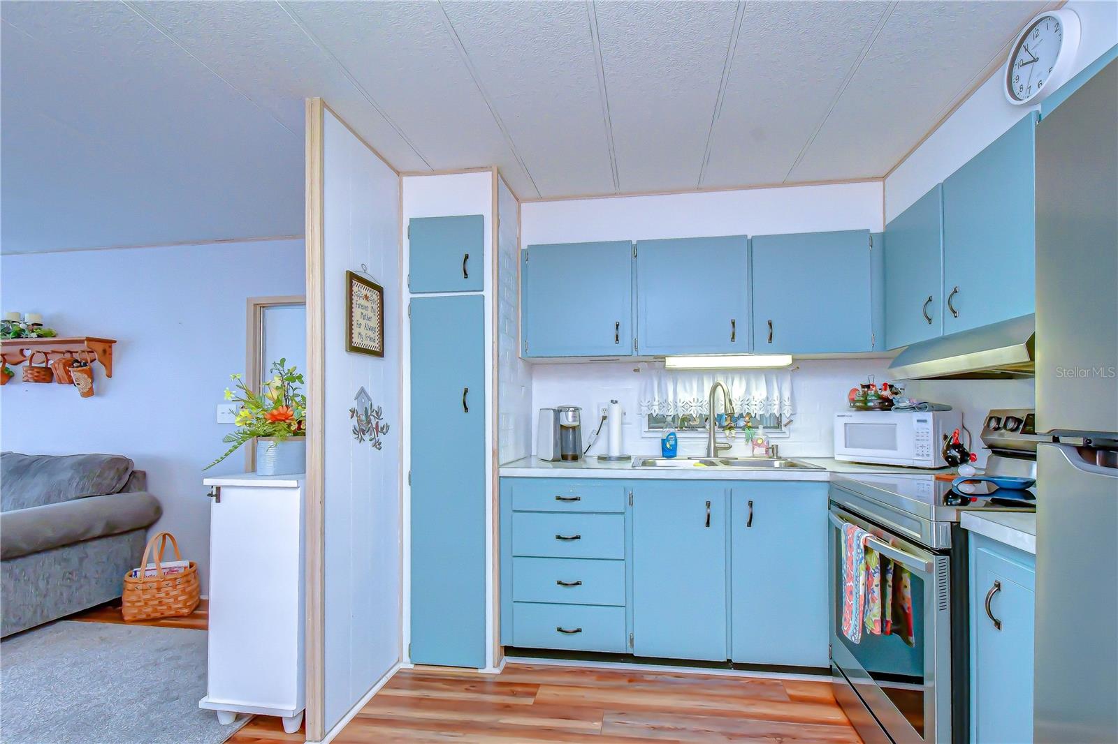 SLEEPY HOLLOW MOBILE ESTATES - Residential