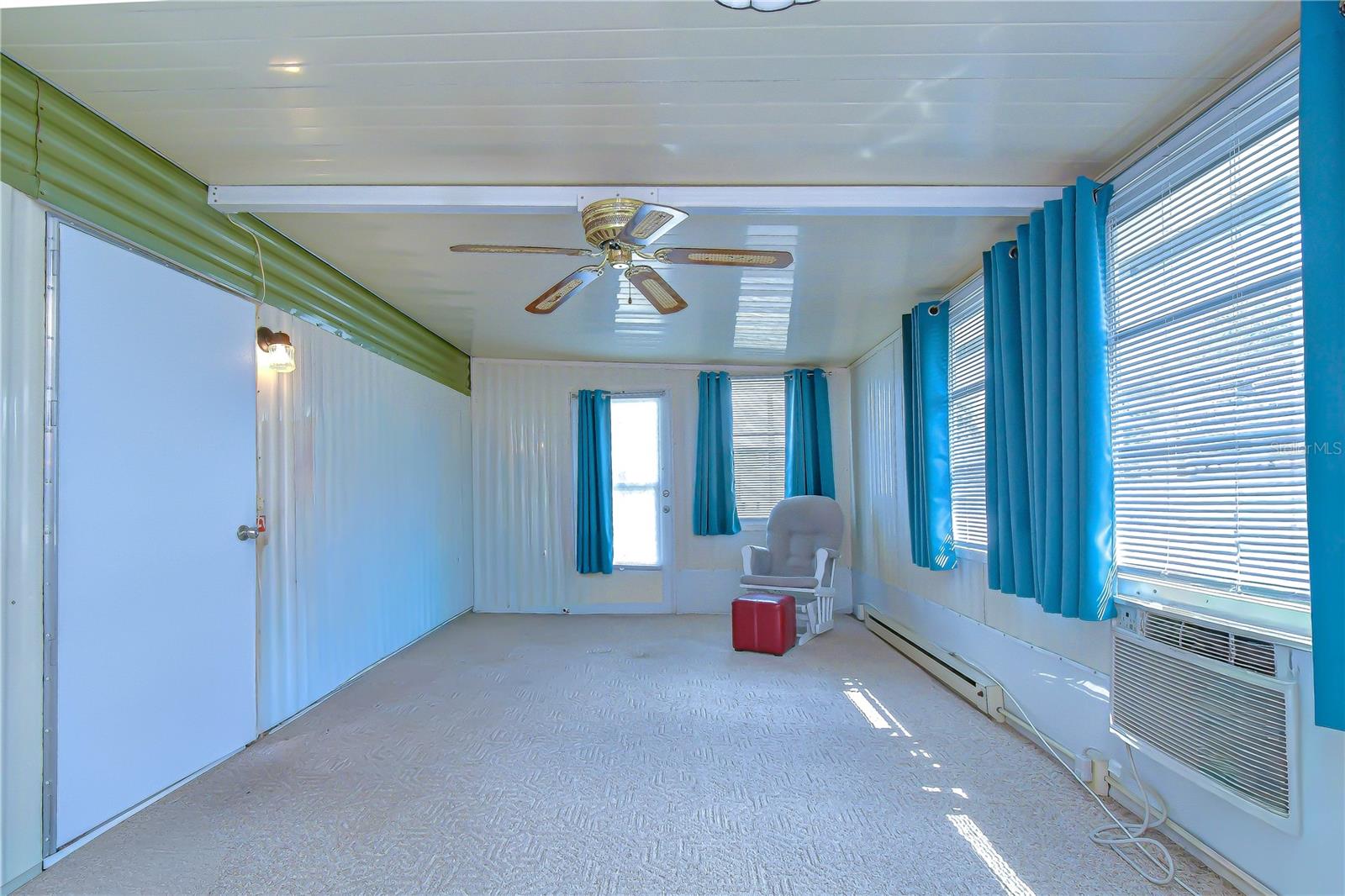 SLEEPY HOLLOW MOBILE ESTATES - Residential