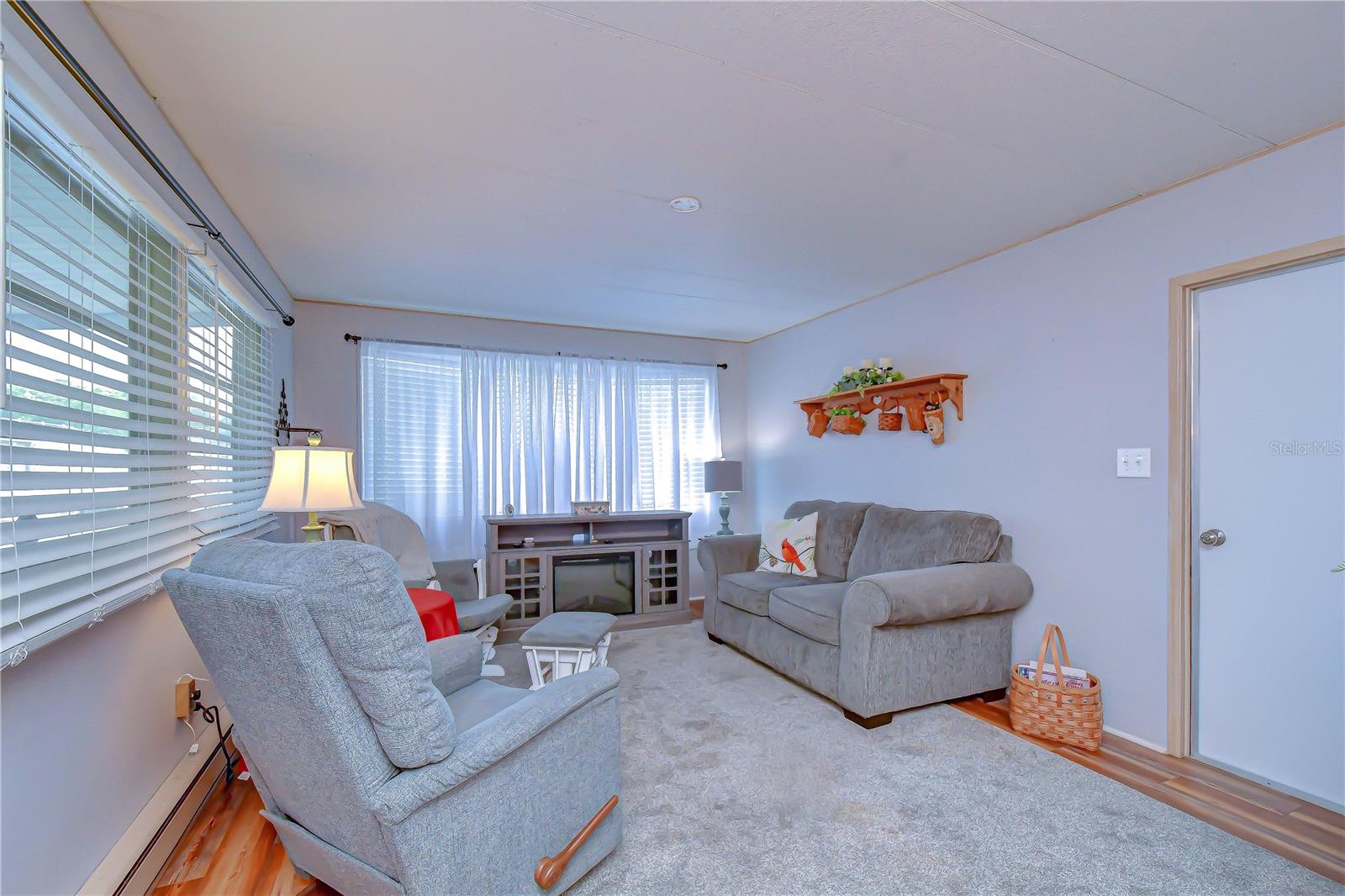 SLEEPY HOLLOW MOBILE ESTATES - Residential