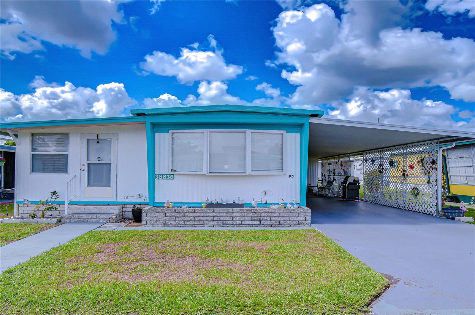 SLEEPY HOLLOW MOBILE ESTATES - Residential
