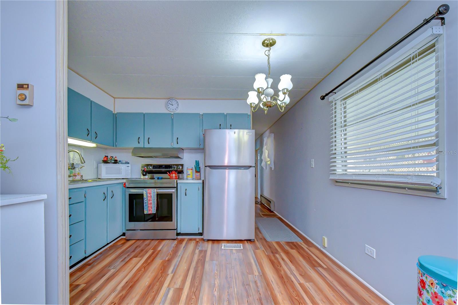 SLEEPY HOLLOW MOBILE ESTATES - Residential