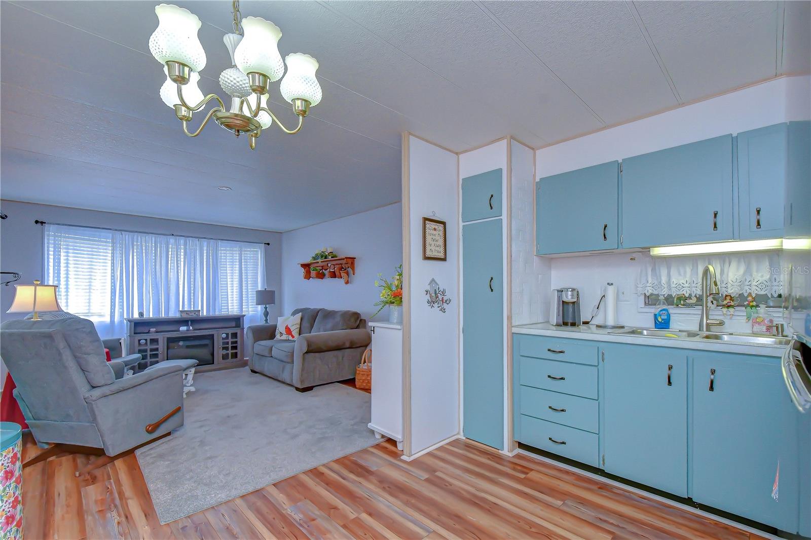 SLEEPY HOLLOW MOBILE ESTATES - Residential