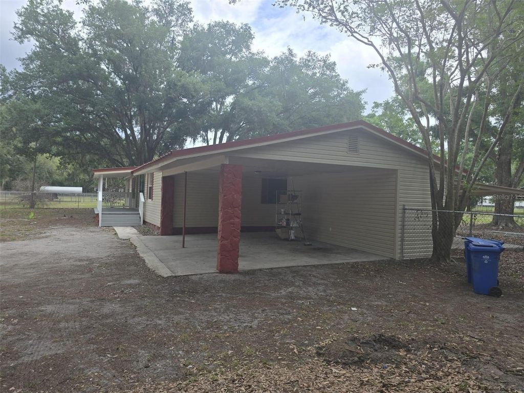 Photo of 8009 Franklin Road, Plant City, FL 33565 (MLS # O6404549)