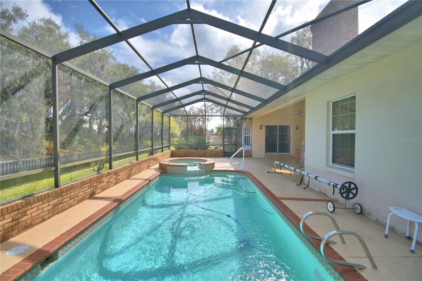 BRIDGEWATER - Residential