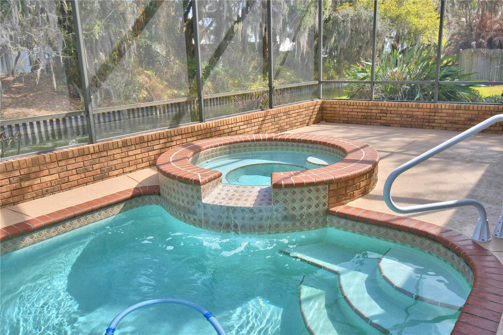 BRIDGEWATER - Residential