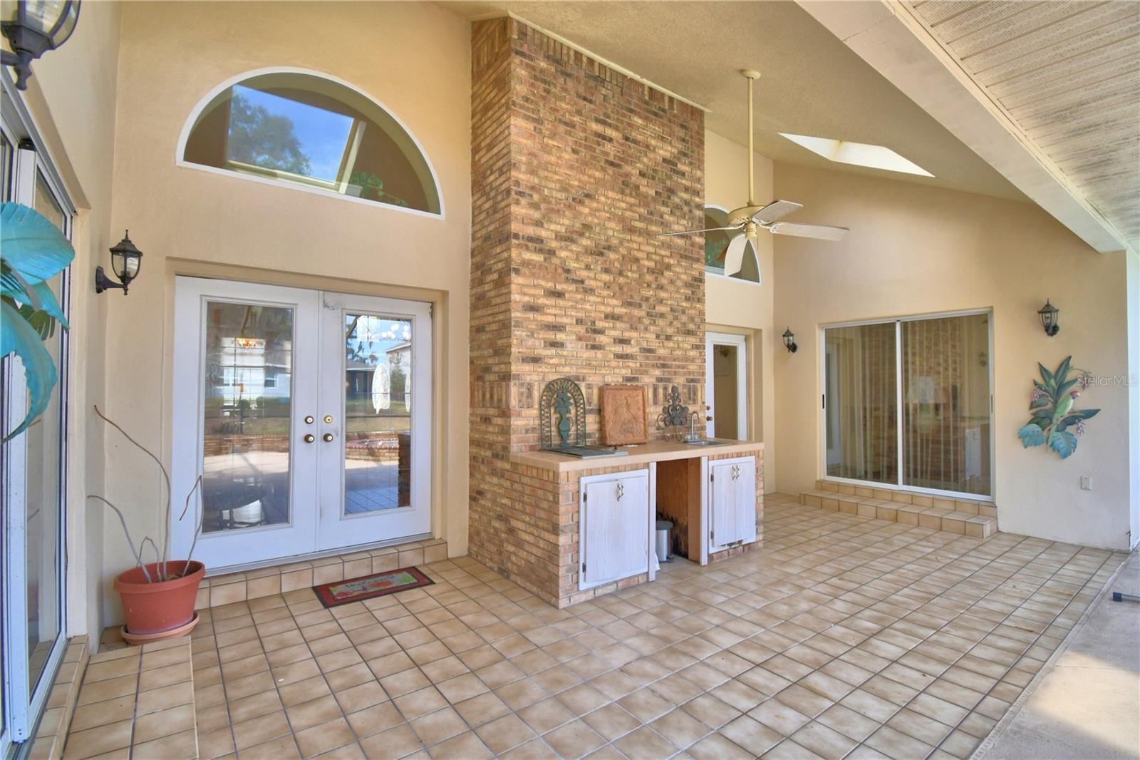 BRIDGEWATER - Residential