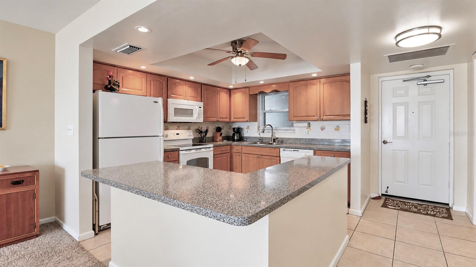 5200 BRITTANY DRIVE S 606