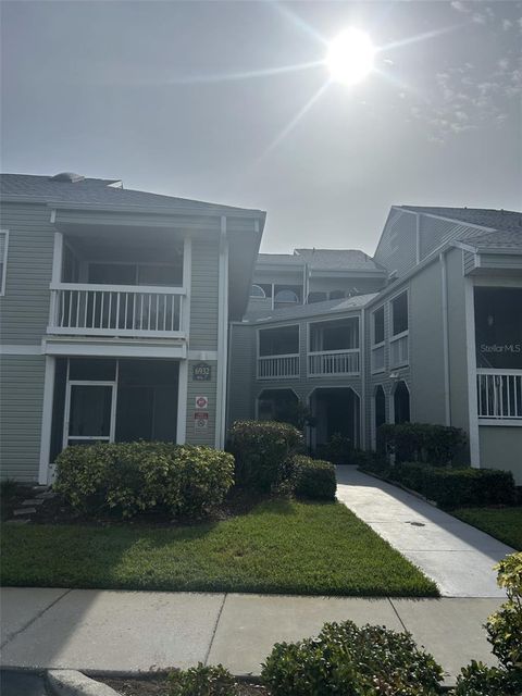 6932 STONES THROW CIRCLE N 7204 ST PETERSBURG FL 33710
