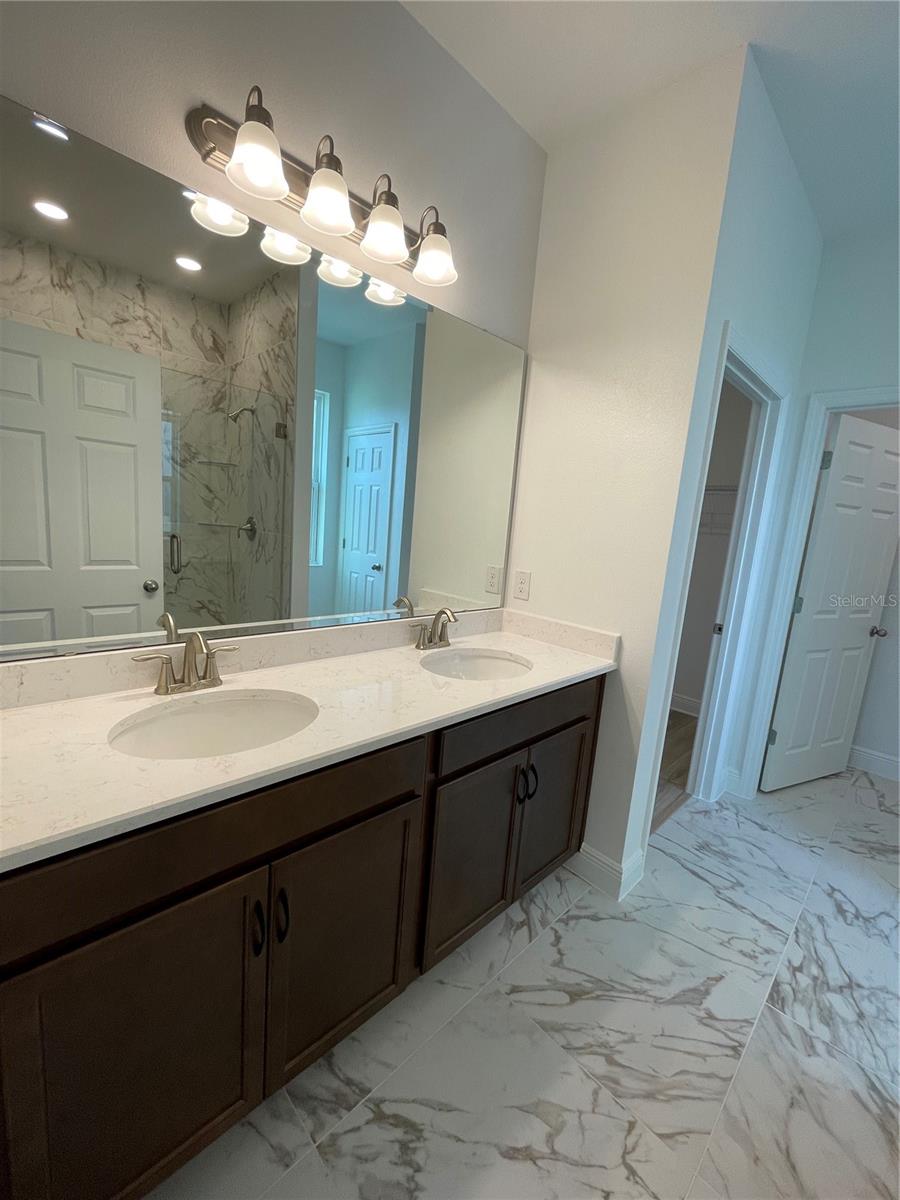 PARK VIEW AT THE HILLS PH 3 - Residential