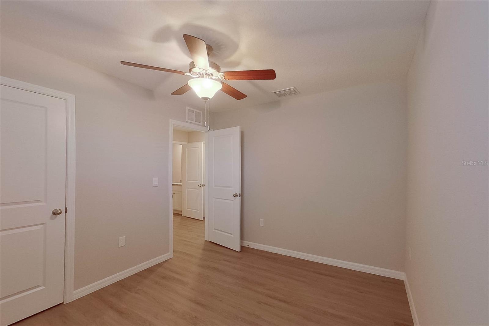 OCALA CROSSINGS - Residential Lease