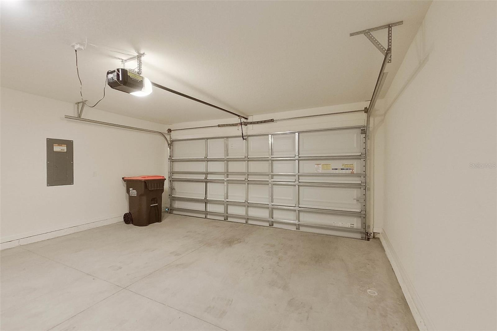 OCALA CROSSINGS - Residential Lease