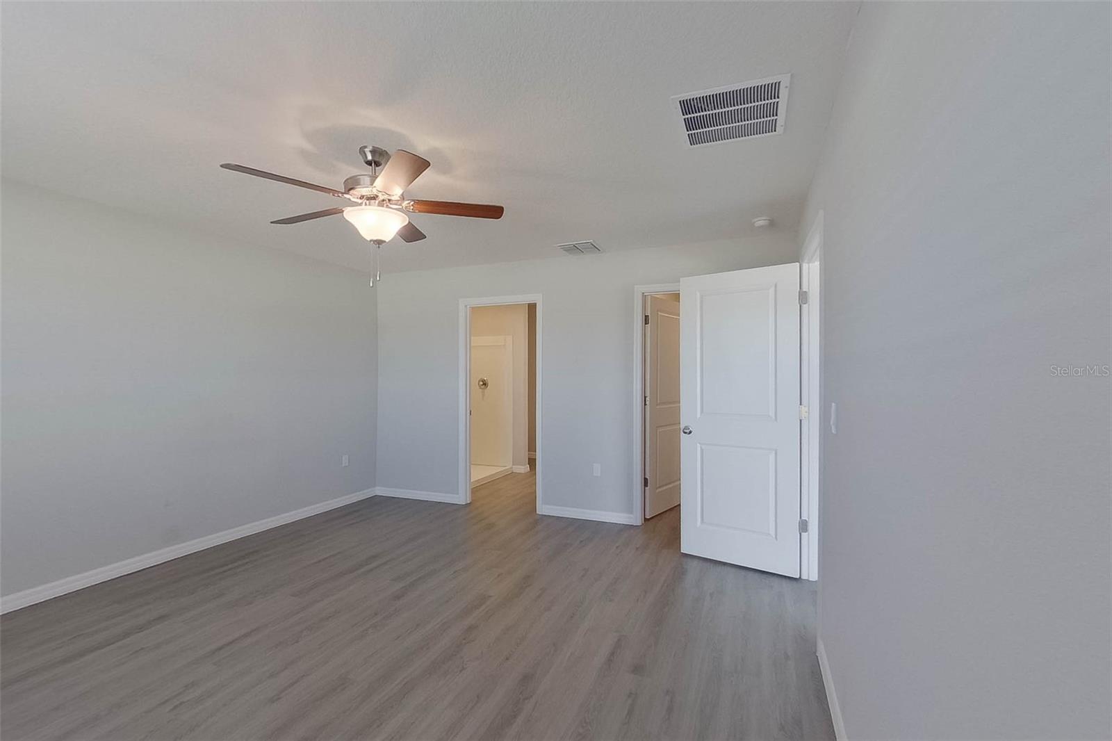 OCALA CROSSINGS - Residential Lease