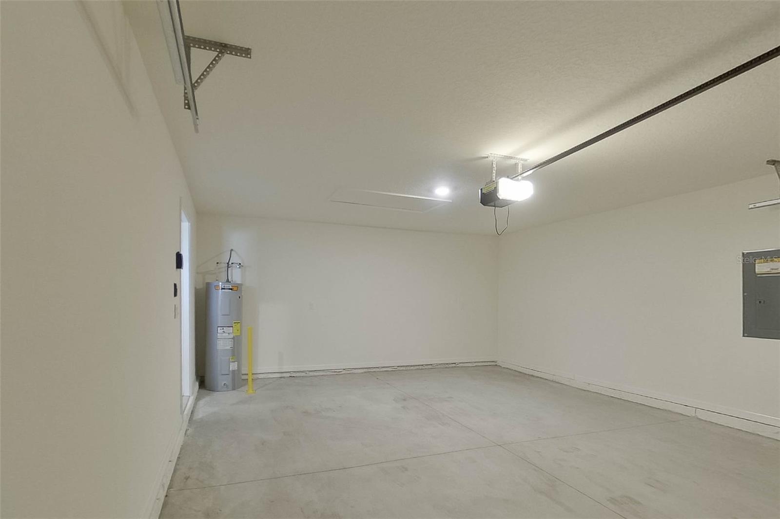 OCALA CROSSINGS - Residential Lease