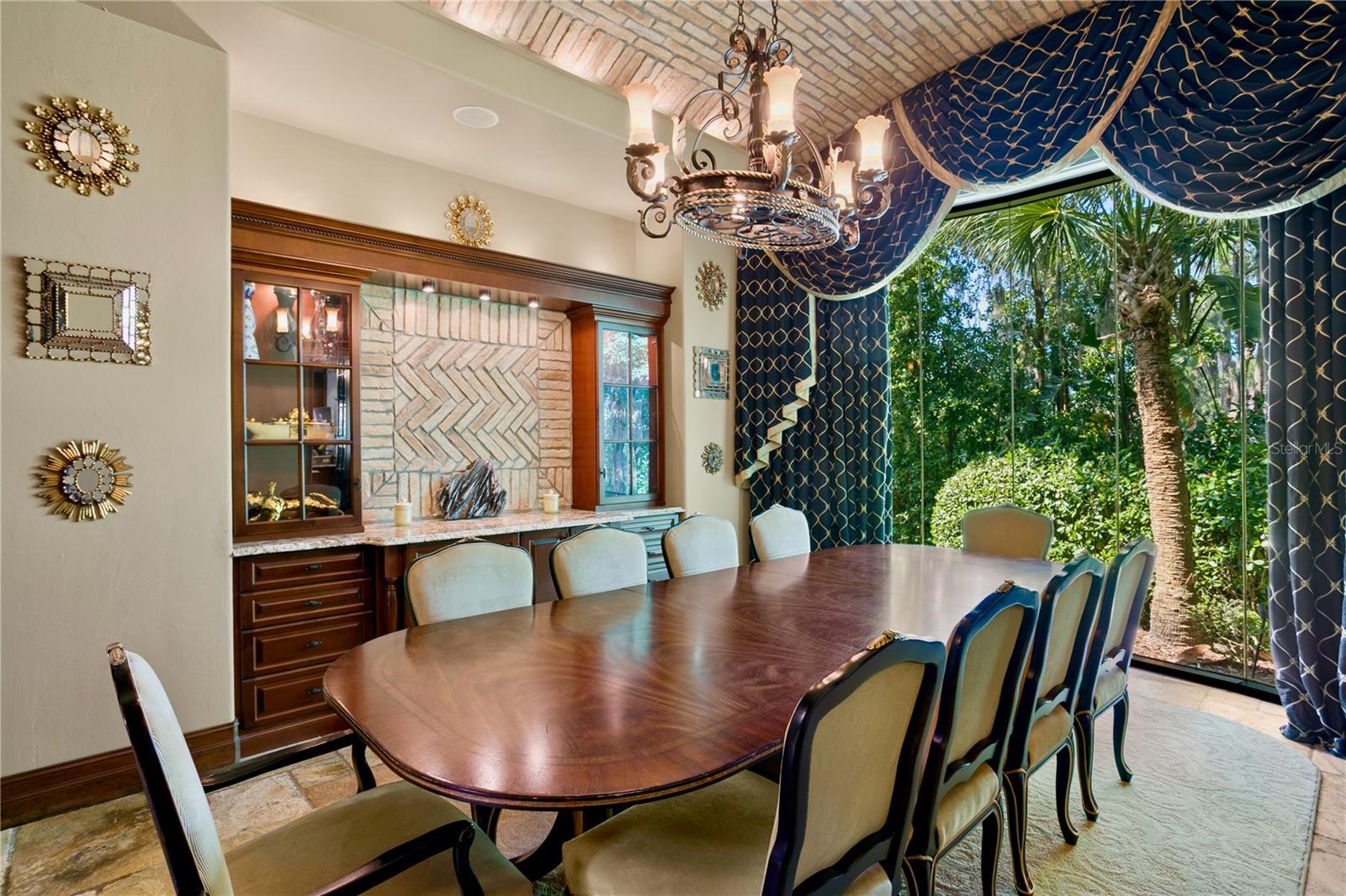 LADERA - Residential