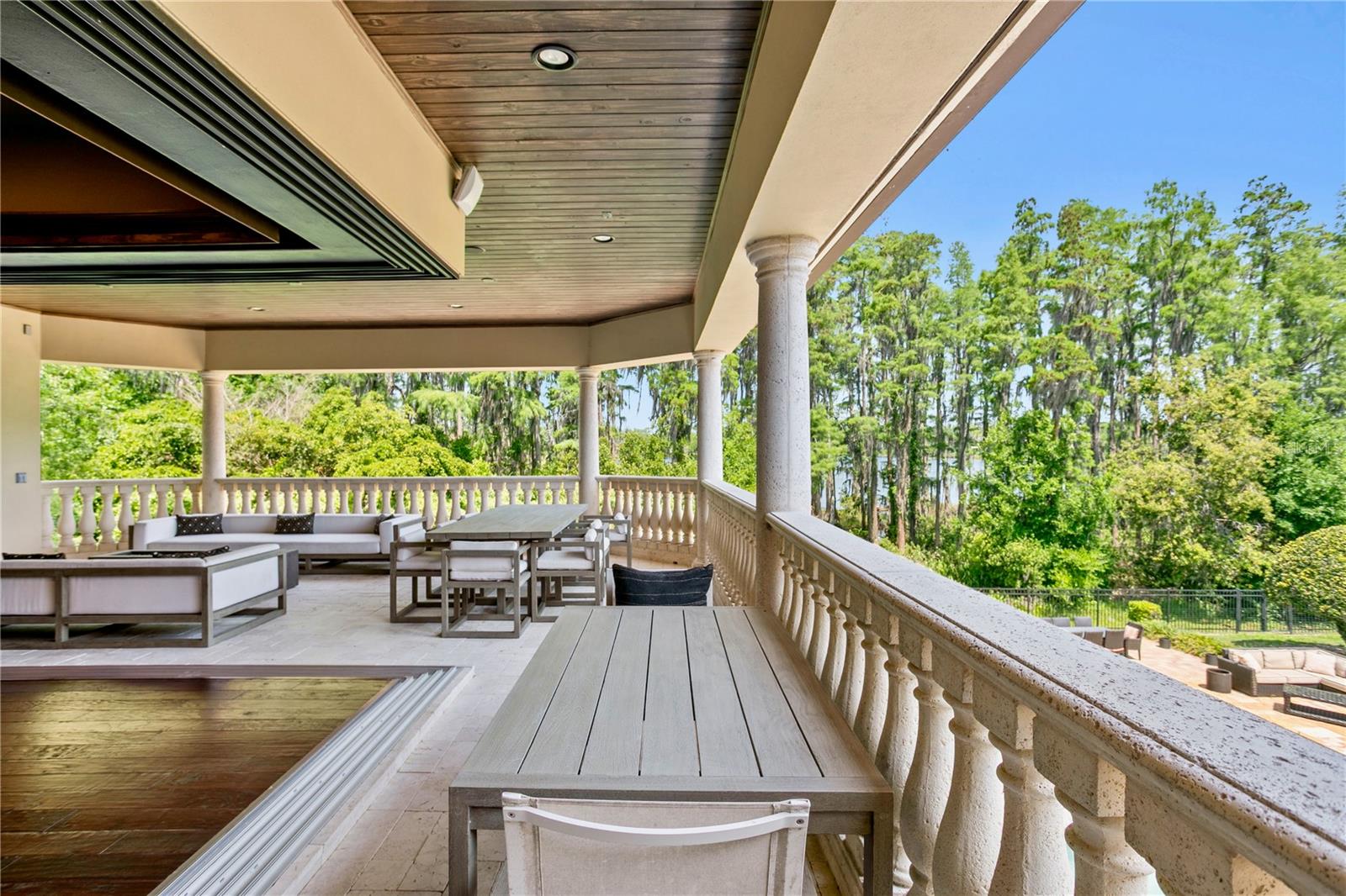 LADERA - Residential