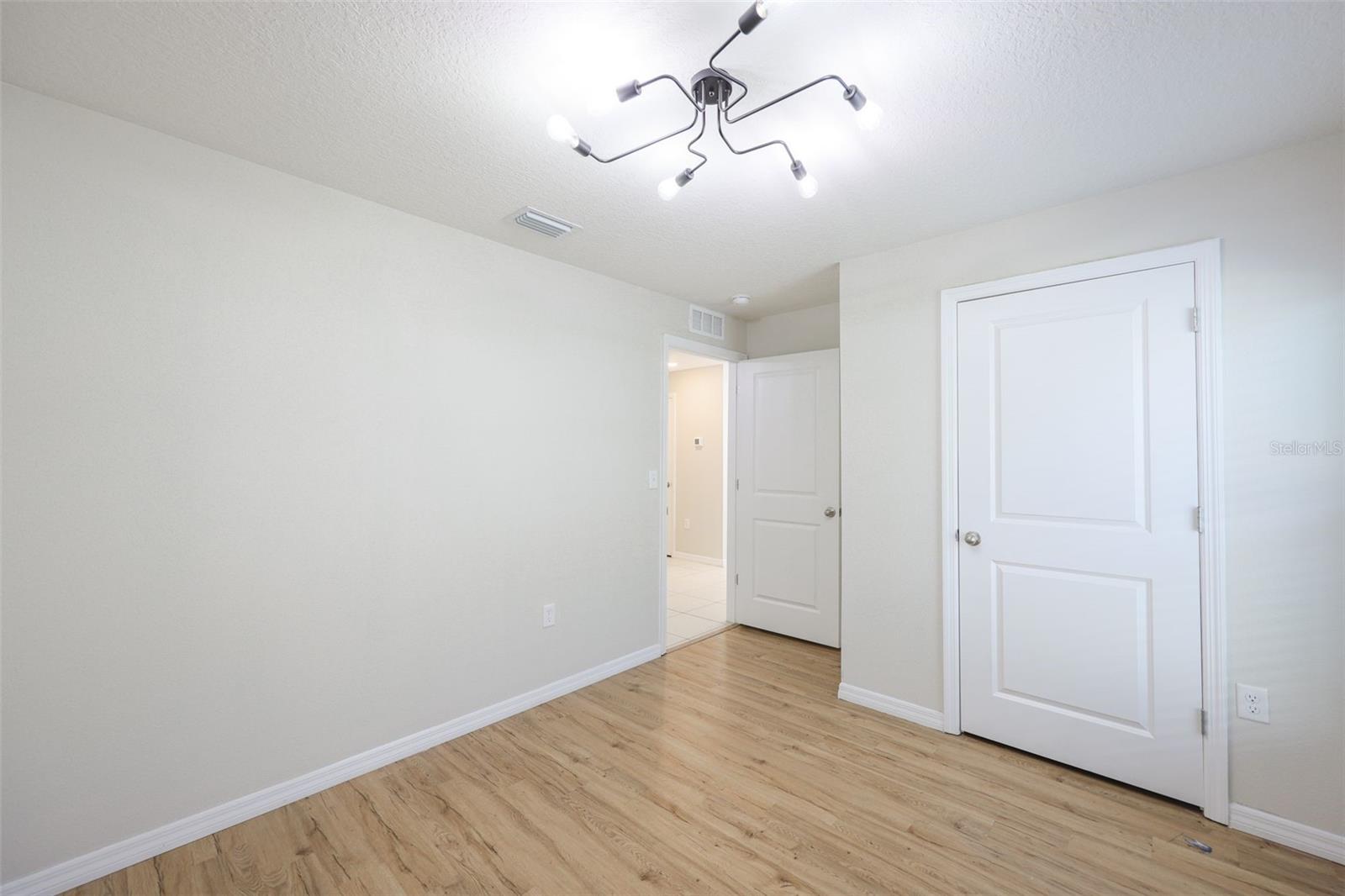 FOREST BROOKE PH 4A - Residential Lease