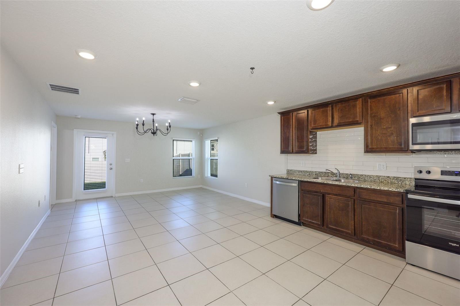 FOREST BROOKE PH 4A - Residential Lease