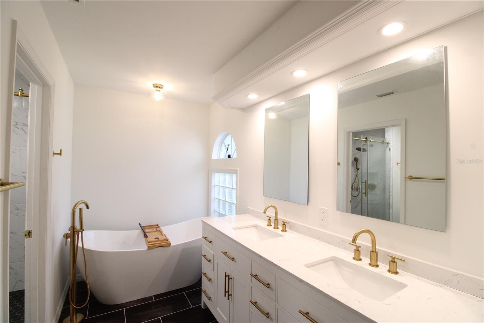 HAILE PLANTATION - Residential Lease