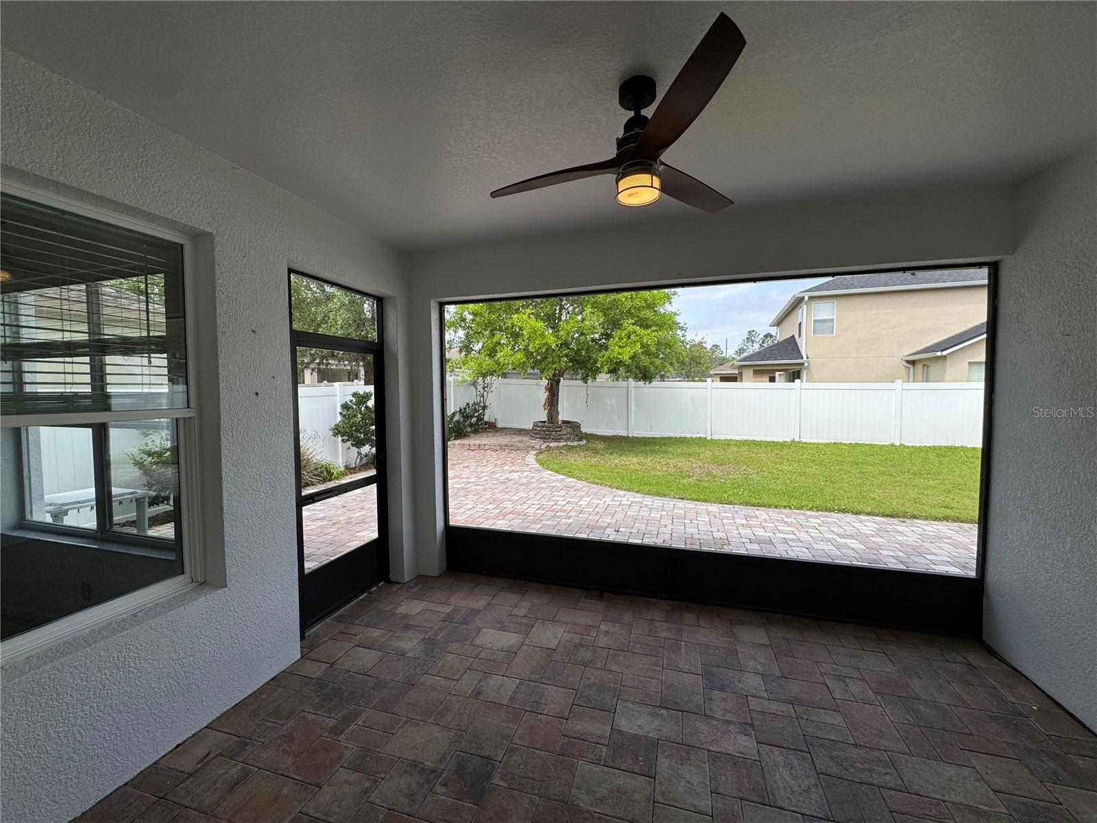 LAKES/WINDERMERE-PEACHTREE - Residential