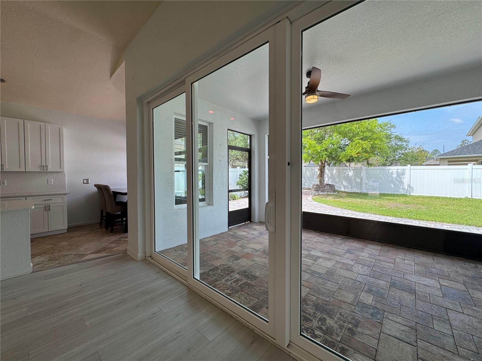 LAKES/WINDERMERE-PEACHTREE - Residential