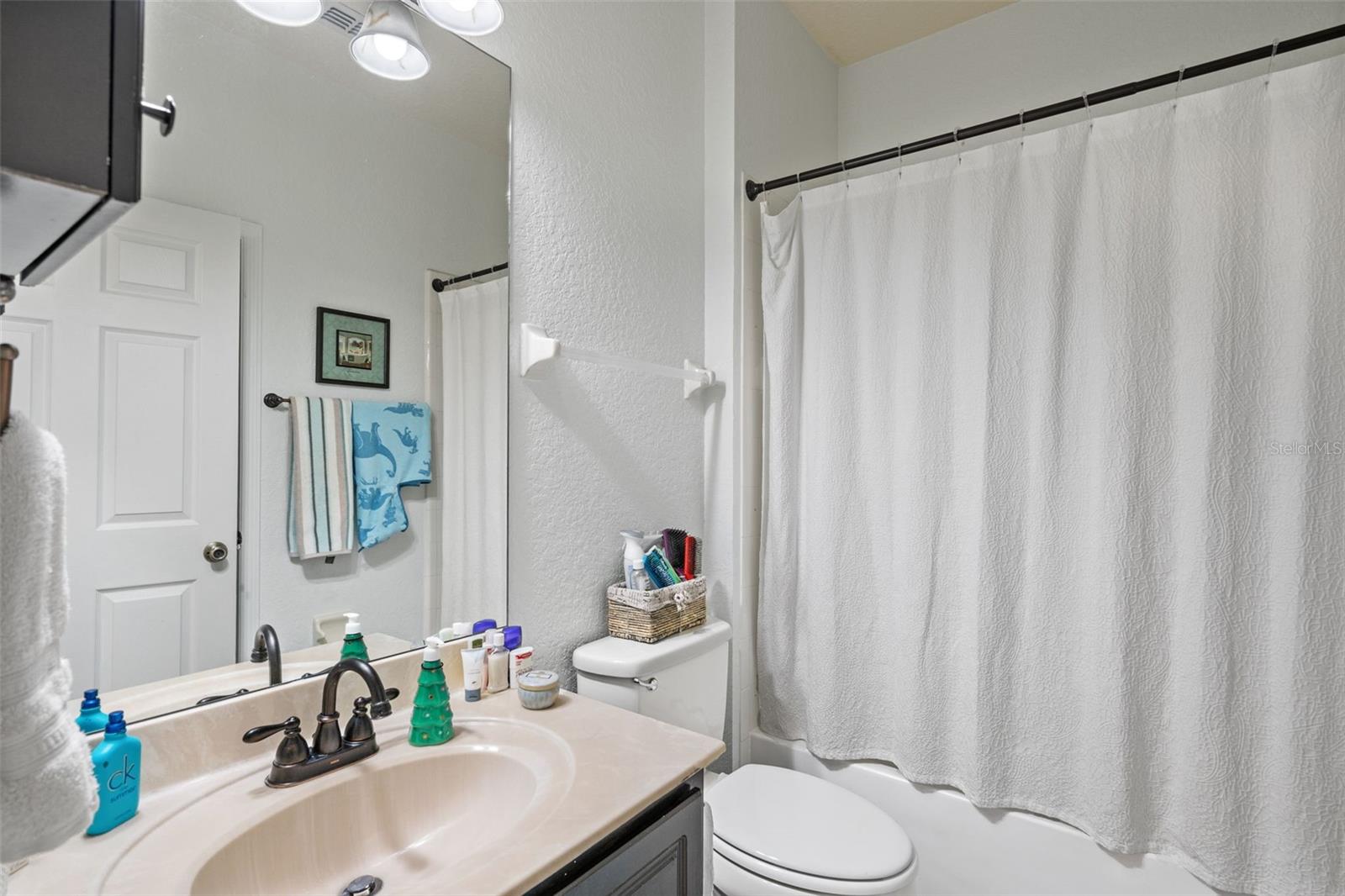 LAKES/WINDERMERE-PEACHTREE - Residential