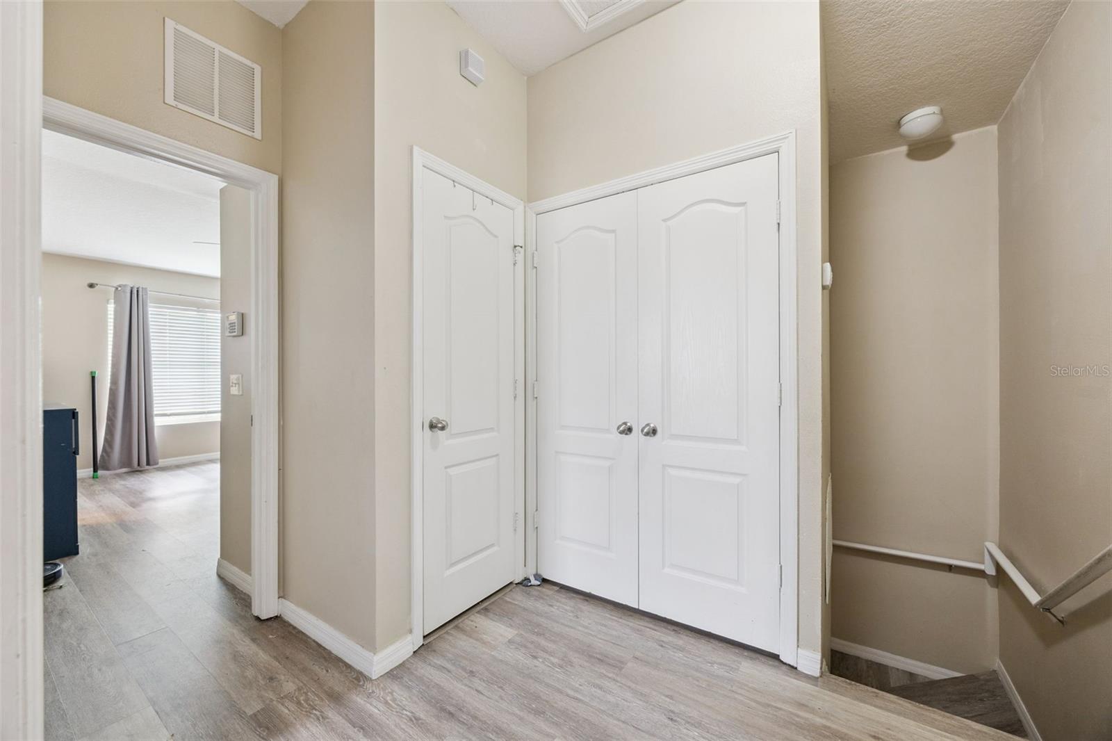 TUCKER OAKS - Residential