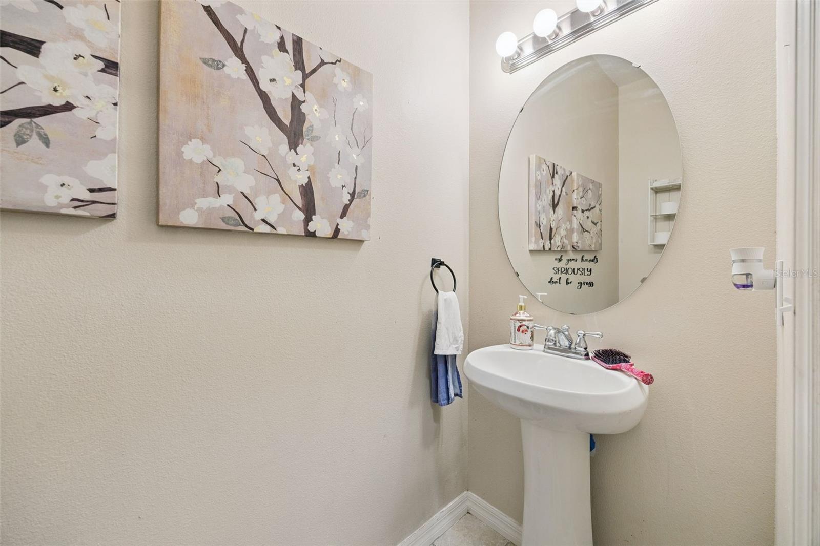 TUCKER OAKS - Residential