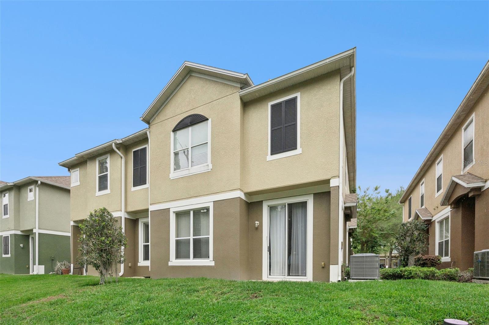 TUCKER OAKS - Residential