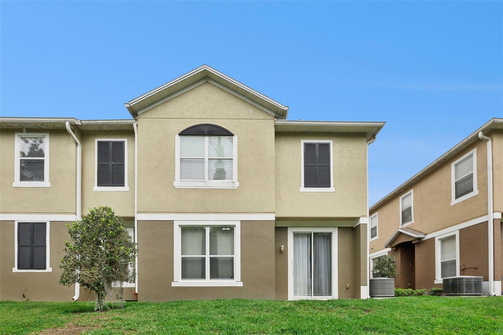 TUCKER OAKS - Residential