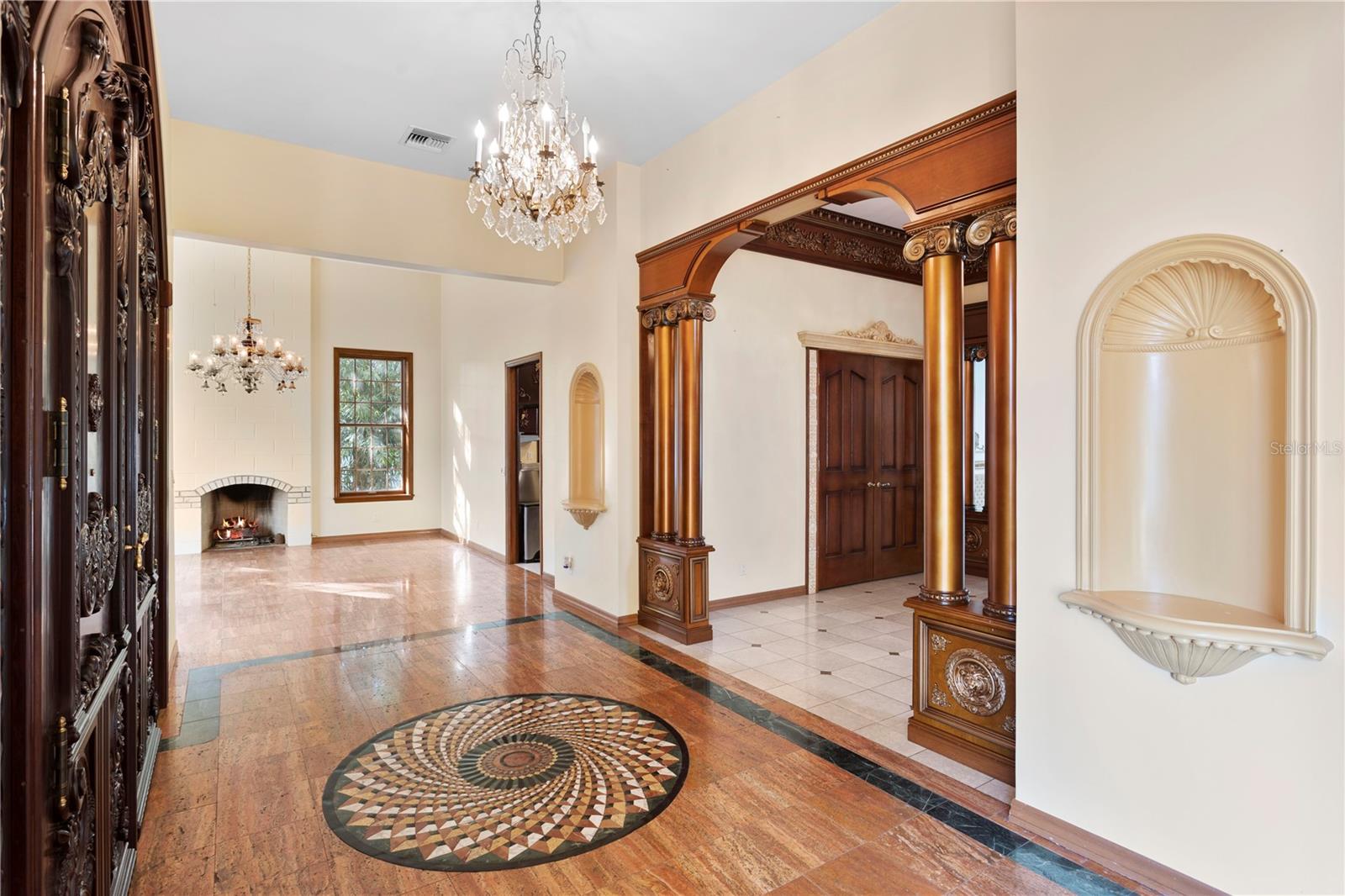 GATEHOUSE WOODS - Residential