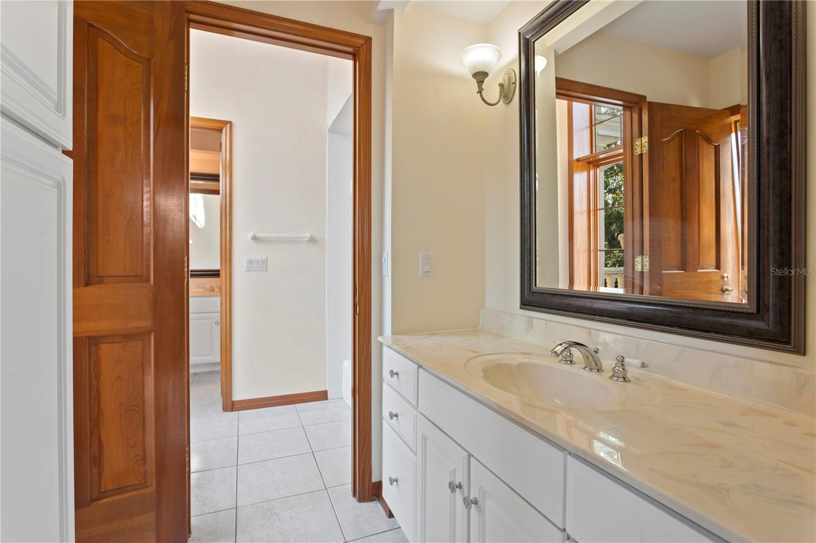 GATEHOUSE WOODS - Residential