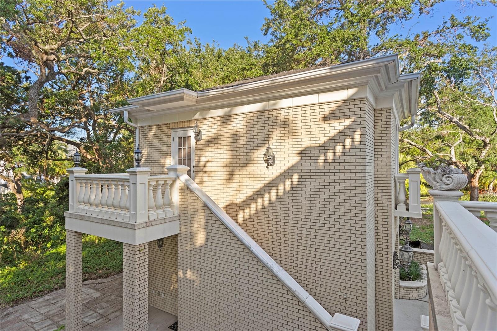 GATEHOUSE WOODS - Residential